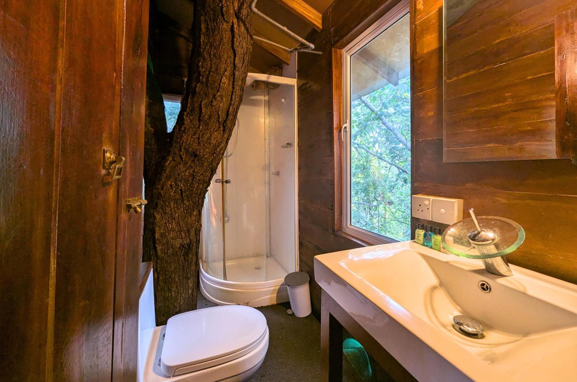 Pinthaliya Resort Szigirija Kültér fotó